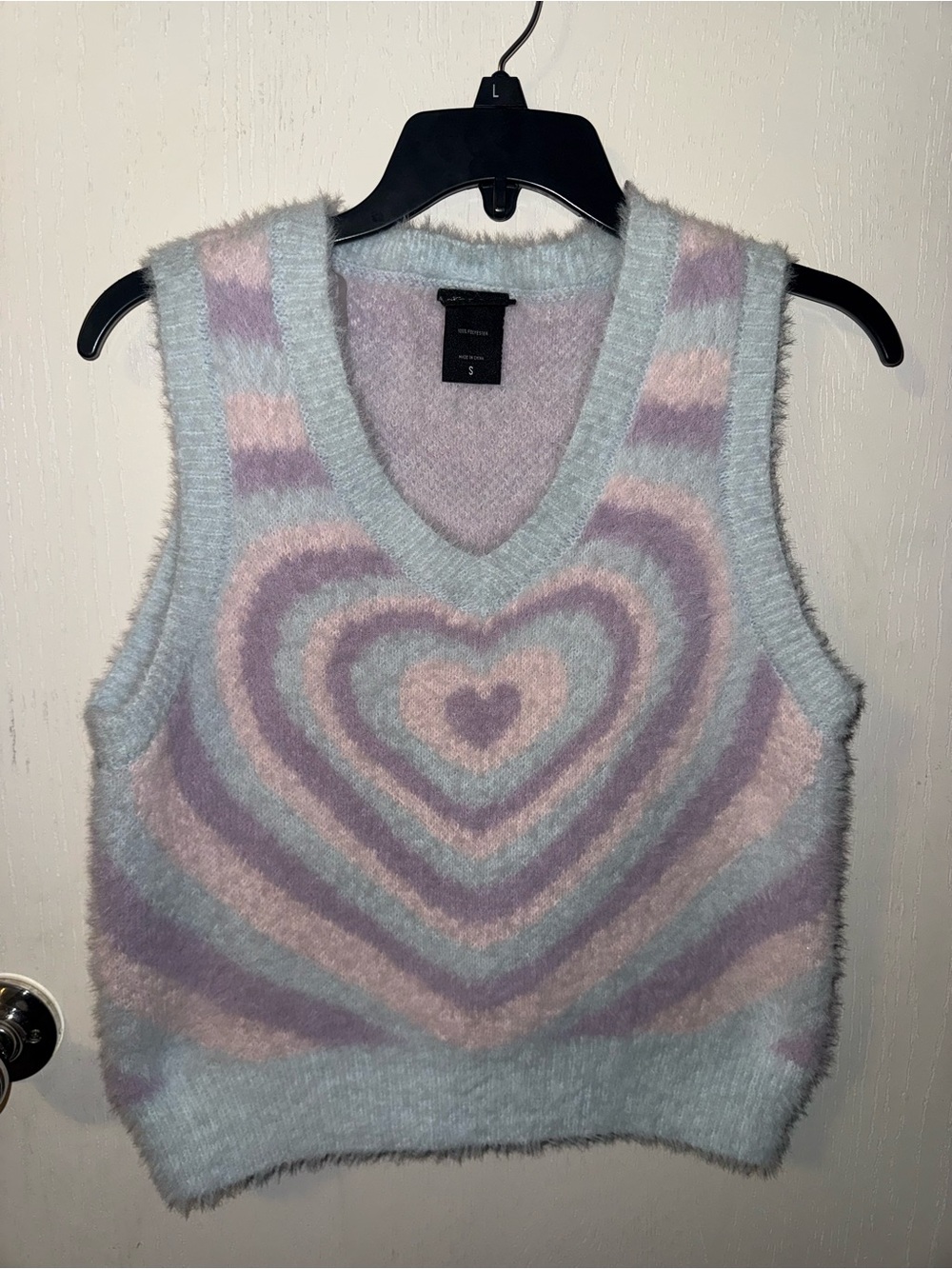 Pastel Heart V-Neck Fuzzy Sweater Vest - Light Blue & Pink